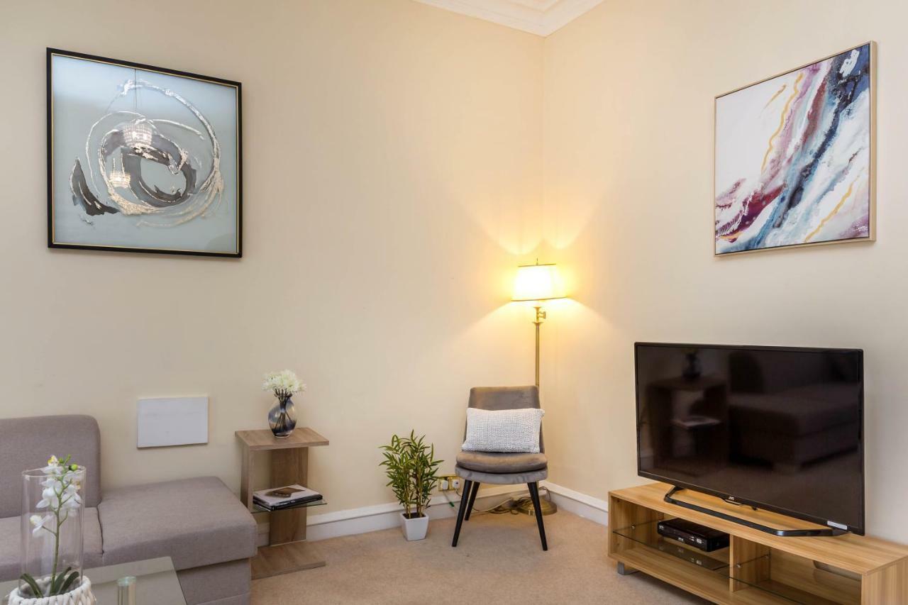 Park Lane Apartments/Shaw House Londen Buitenkant foto